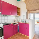 10 Person In Farso-by Traum Farsø