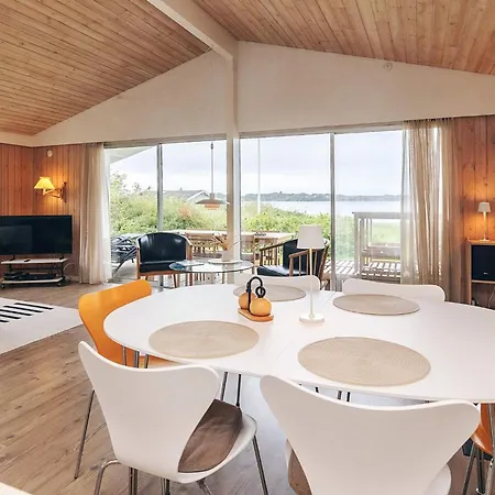 10 Person In Farso-by Traum * Farsø